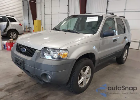 2005 Ford Escape Xlt из США, поврежденный, VIN 1FMYU93125KE47128